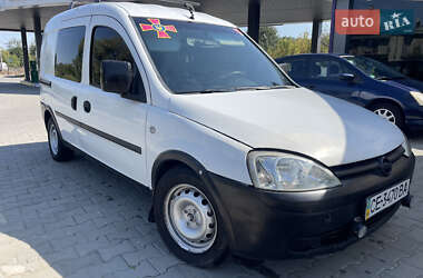Минивэн Opel Combo 2005 в 