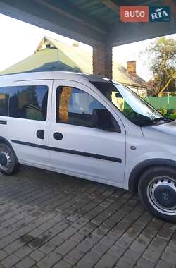 Минивэн Opel Combo 2004 в 