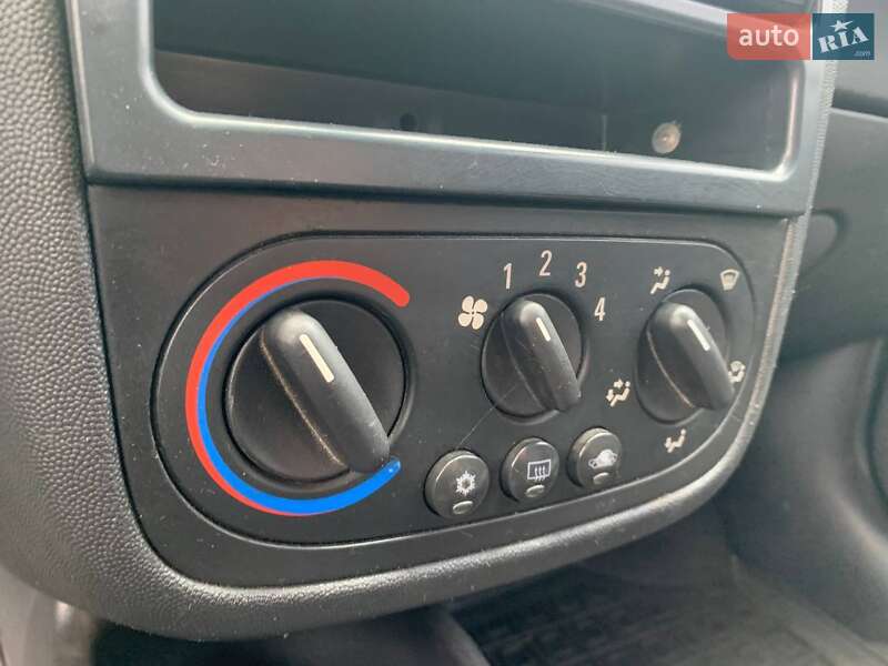 Минивэн Opel Combo 2008 в Киеве