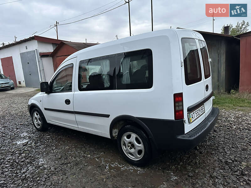 Минивэн Opel Combo 2004 в Стрые