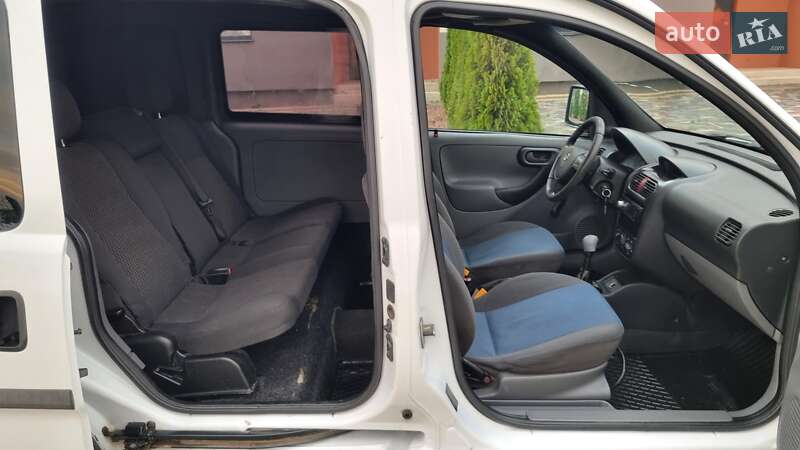 Мінівен Opel Combo 2005 в Луцьку фото 19 Мінівен Opel Combo 2005 в Луцьку