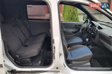 Минивэн Opel Combo 2005 в 