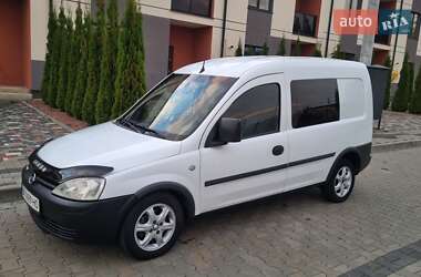 Минивэн Opel Combo 2005 в 