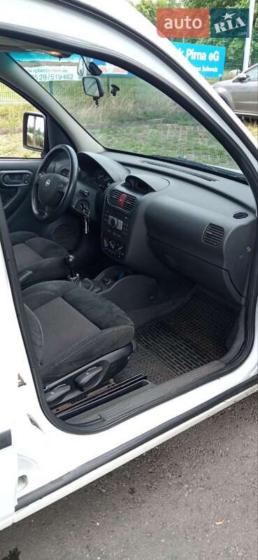 Минивэн Opel Combo 2010 в Врадиевке