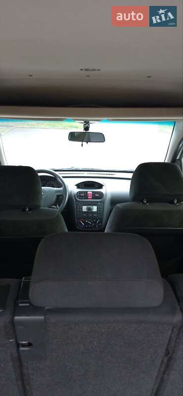 Минивэн Opel Combo 2010 в Врадиевке