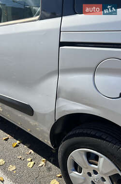 Минивэн Opel Combo 2012 в 