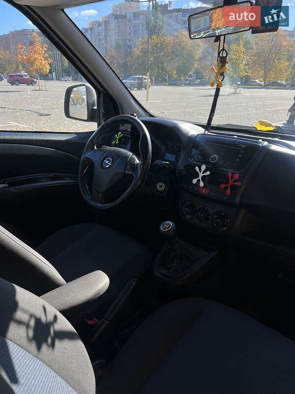 Мінівен Opel Combo 2012 в Броварах