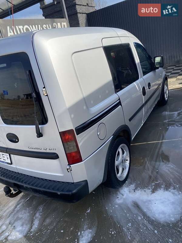 Мінівен Opel Combo 2004 в Самборі фото 4 Мінівен Opel Combo 2004 в Самборі