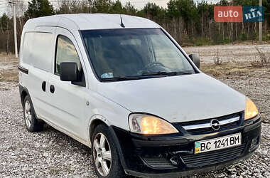 Минивэн Opel Combo 2004 в Новояворовске