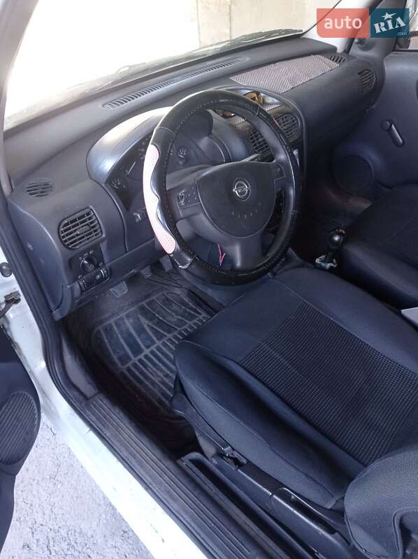 Минивэн Opel Combo 2006 в Никополе