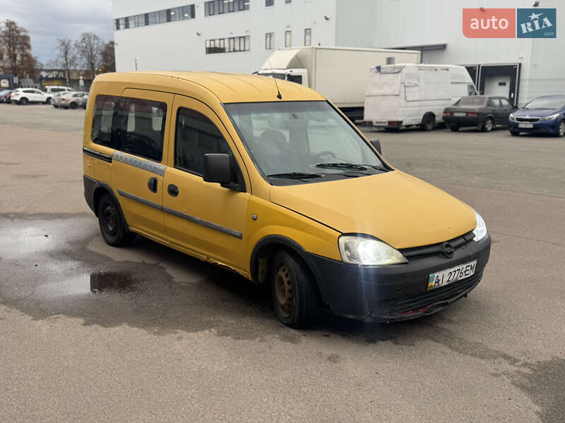 Минивэн Opel Combo 2003 в Киеве