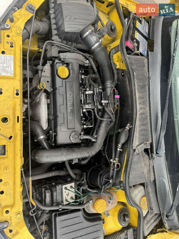 Минивэн Opel Combo 2003 в Киеве