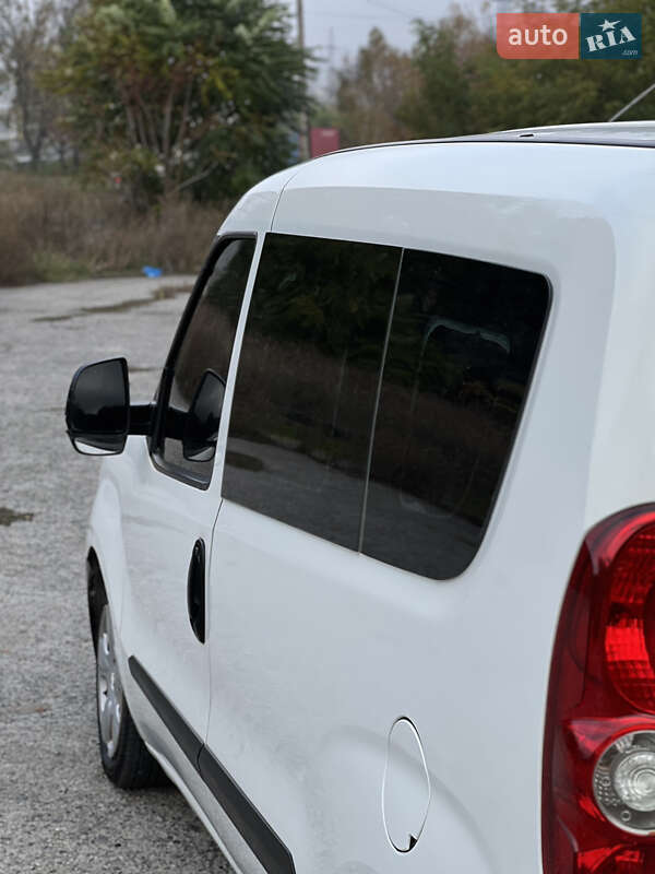 Грузовой фургон Opel Combo 2012 в Каменском фото 27 Грузовой фургон Opel Combo 2012 в Каменском