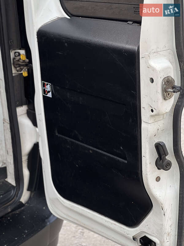 Грузовой фургон Opel Combo 2012 в Каменском фото 44 Грузовой фургон Opel Combo 2012 в Каменском