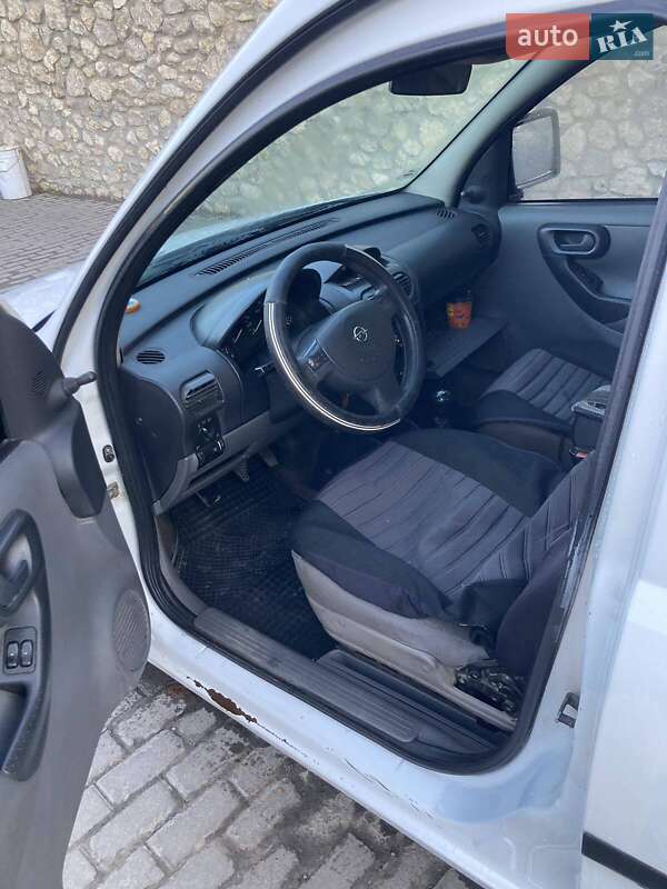 Грузовой фургон Opel Combo 2003 в Тернополе