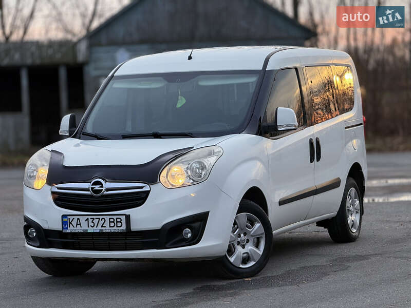 Минивэн Opel Combo 2012 в Мене