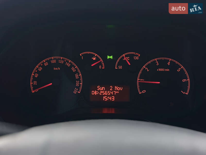 Минивэн Opel Combo 2012 в Мене