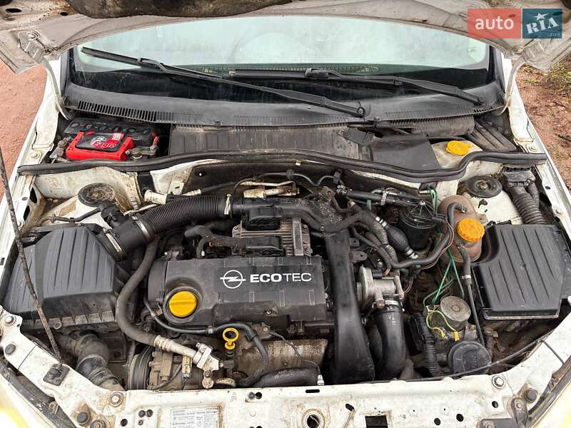 Минивэн Opel Combo 2005 в Коростене