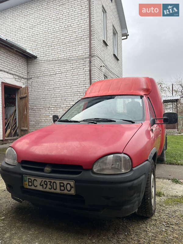 Вантажний фургон Opel Combo 1995 в Львові