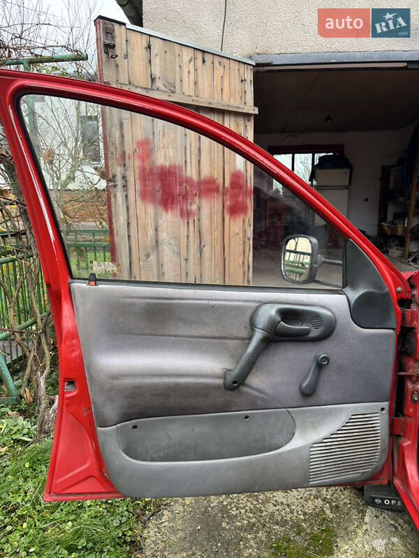 Вантажний фургон Opel Combo 1995 в Львові