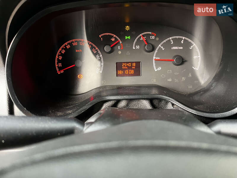 Вантажний фургон Opel Combo 2013 в Коломиї