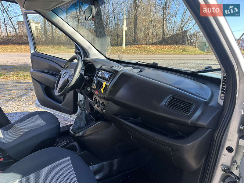 Мінівен Opel Combo 2012 в Львові фото 24 Мінівен Opel Combo 2012 в Львові