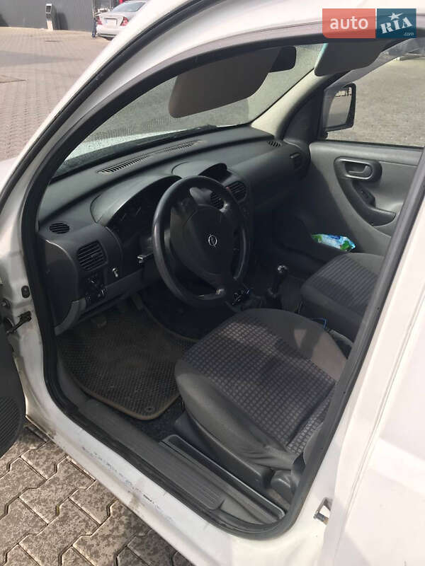 Мінівен Opel Combo 2004 в Дрогобичі