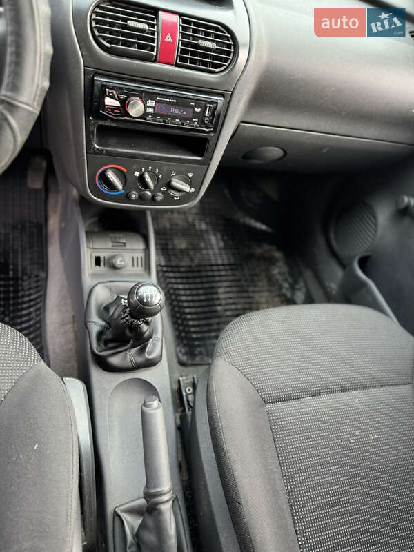 Минивэн Opel Combo 2007 в Виноградове фото 7 Минивэн Opel Combo 2007 в Виноградове