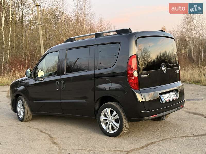 Минивэн Opel Combo 2012 в Трускавце