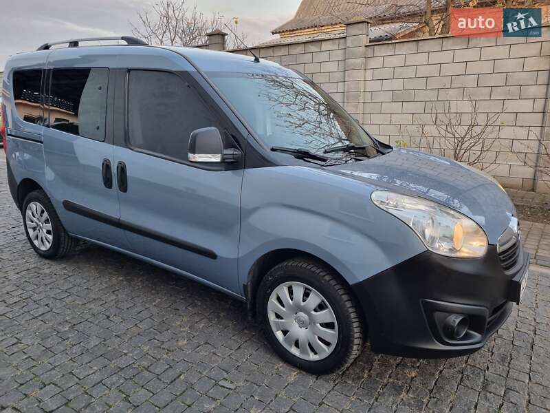 Минивэн Opel Combo 2012 в Ровно