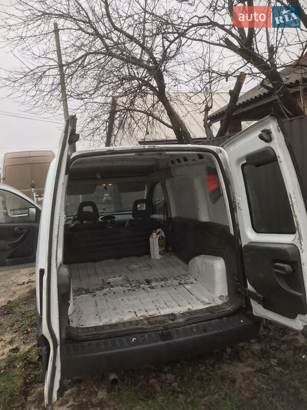 Вантажний фургон Opel Combo 2008 в Охтирці