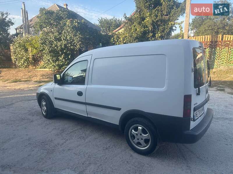 Мінівен Opel Combo 2005 в Дніпрі