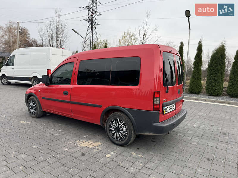 Минивэн Opel Combo 2003 в Почаеве