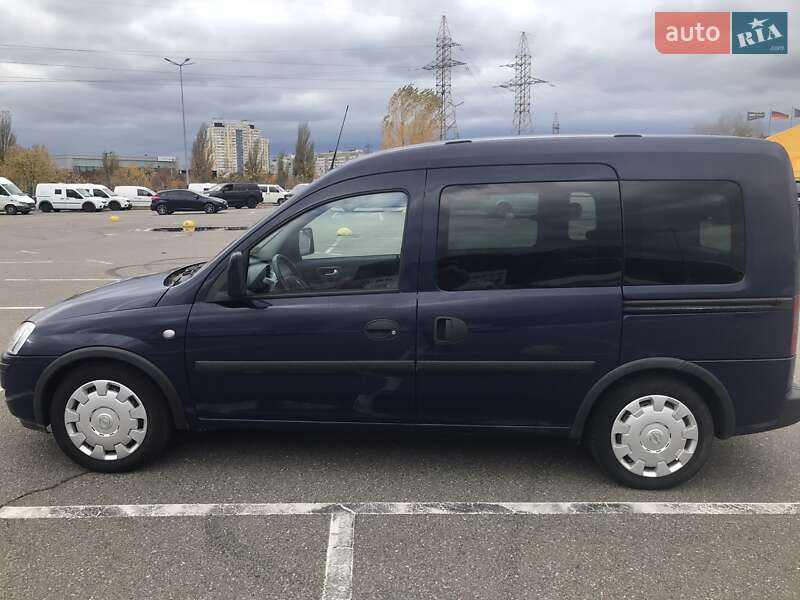 Мінівен Opel Combo 2009 в Києві