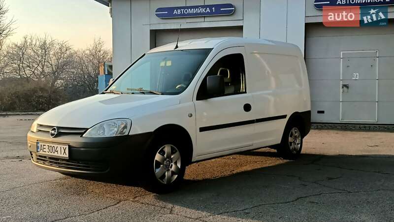 Вантажний фургон Opel Combo 2007 в Дніпрі
