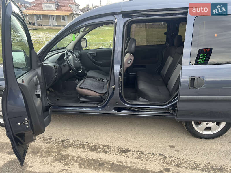 Мінівен Opel Combo 2010 в Коломиї фото 27 Мінівен Opel Combo 2010 в Коломиї