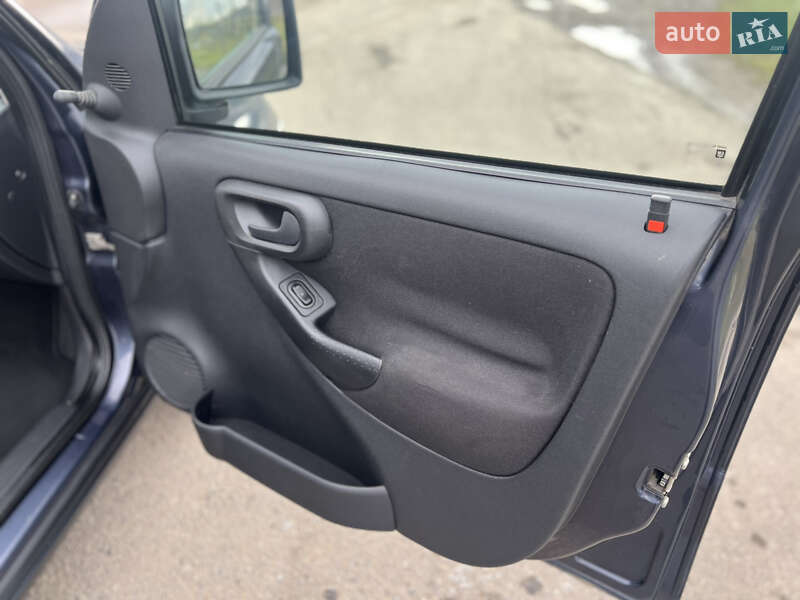 Мінівен Opel Combo 2010 в Коломиї фото 37 Мінівен Opel Combo 2010 в Коломиї