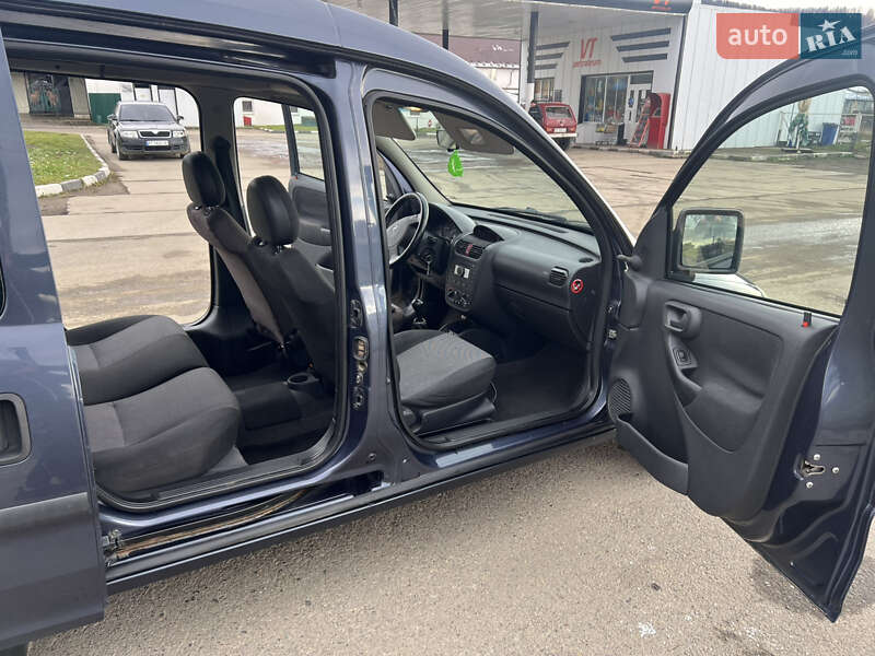 Мінівен Opel Combo 2010 в Коломиї фото 36 Мінівен Opel Combo 2010 в Коломиї