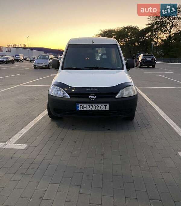 Грузовой фургон Opel Combo 2007 в Одессе