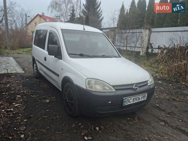 Минивэн Opel Combo 2006 в Шептицькому