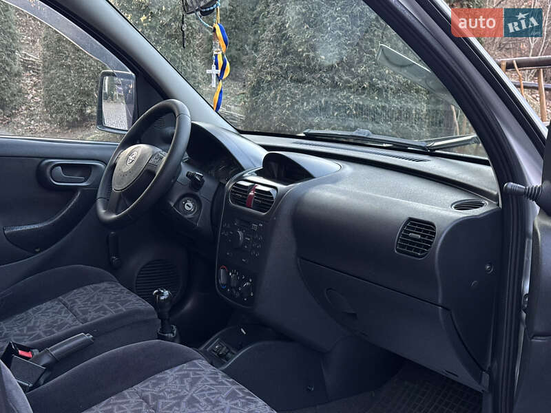 Мінівен Opel Combo 2006 в Дрогобичі фото 33 Мінівен Opel Combo 2006 в Дрогобичі