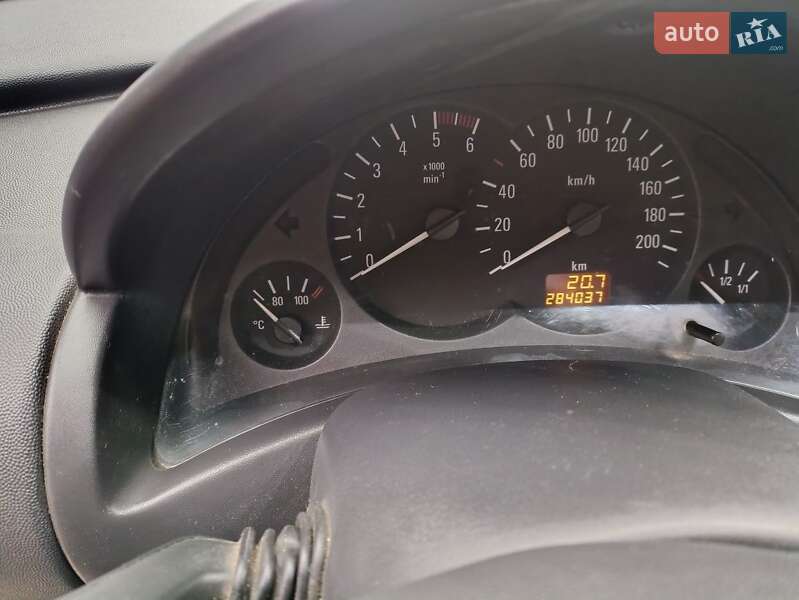 Минивэн Opel Combo 2004 в Борщеве