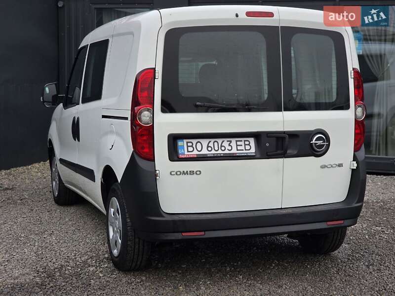 Вантажний фургон Opel Combo 2018 в Тернополі фото 2 Вантажний фургон Opel Combo 2018 в Тернополі