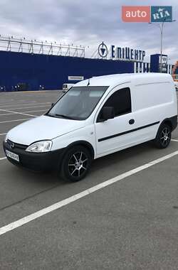 Грузовой фургон Opel Combo 2011 в Мукачево