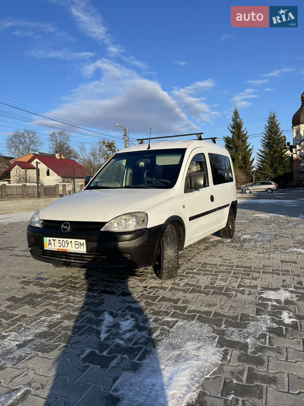 Минивэн Opel Combo 2007 в Калуше