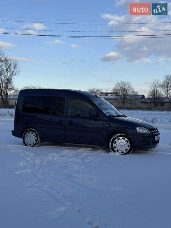 Минивэн Opel Combo 2007 в Микулинцах
