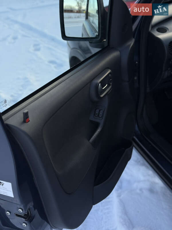 Минивэн Opel Combo 2007 в Микулинцах