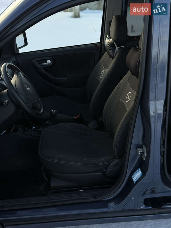 Минивэн Opel Combo 2007 в Микулинцах