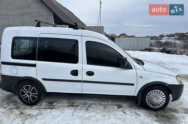 Мінівен Opel Combo 2005 в Чернівцях