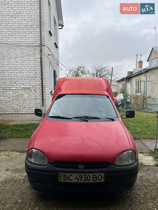 Грузовой фургон Opel Combo 1995 в Львове